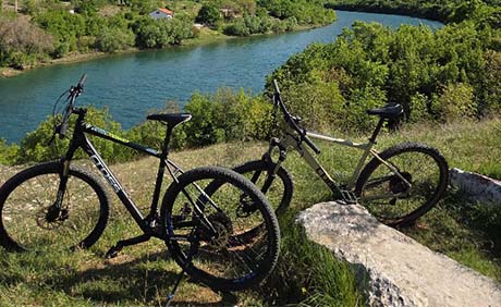 Motor Boat Rental Mostar